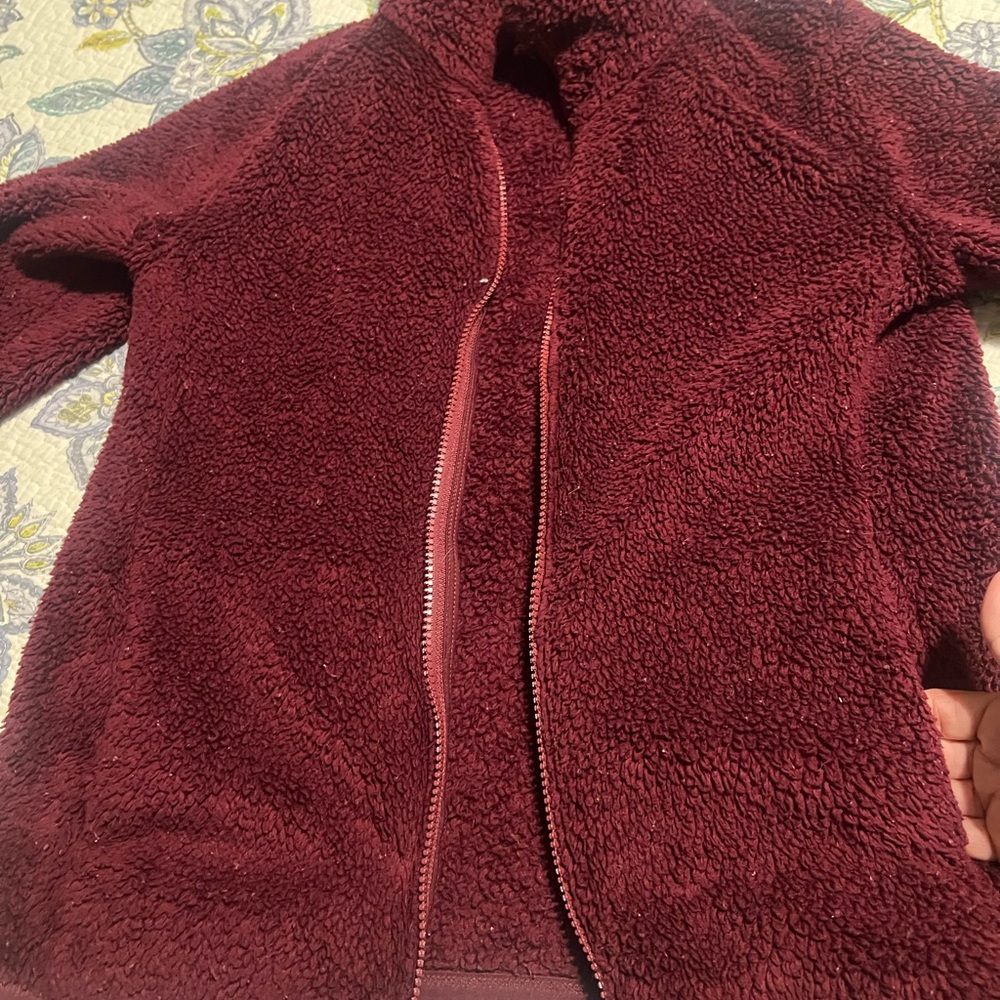 Uniqlo Women's Deep Red Fleece Bomber Jacket - Picture 3 of 3